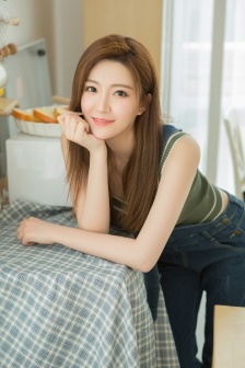 与我上床在线观看